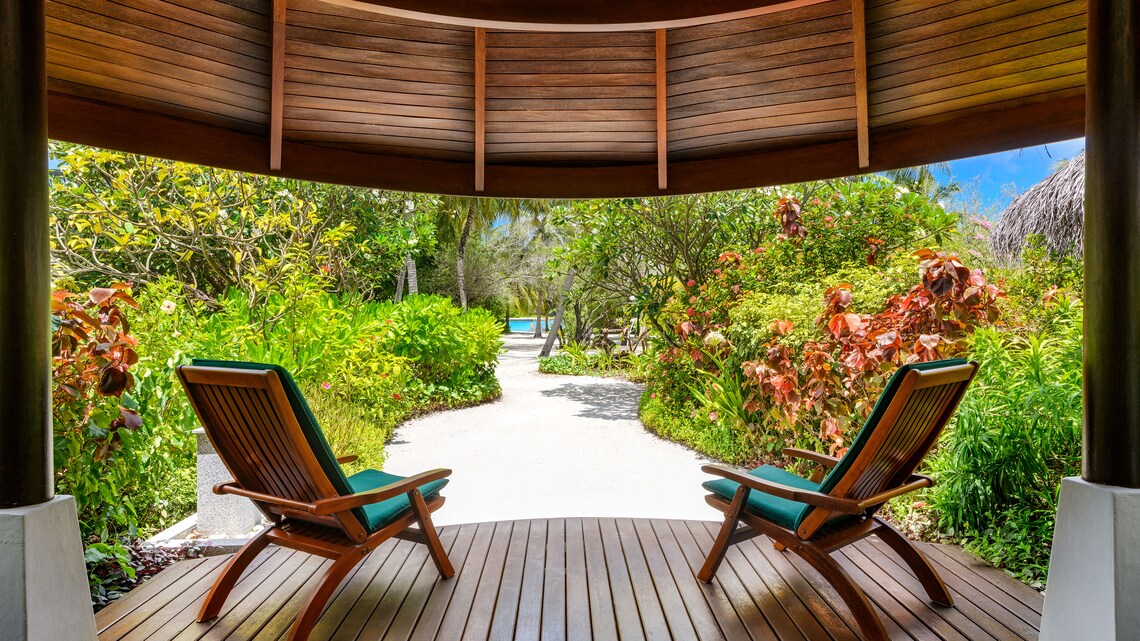 Island Cottage at Sheraton Maldives Full Moon Resort & Spa thumbnail 2